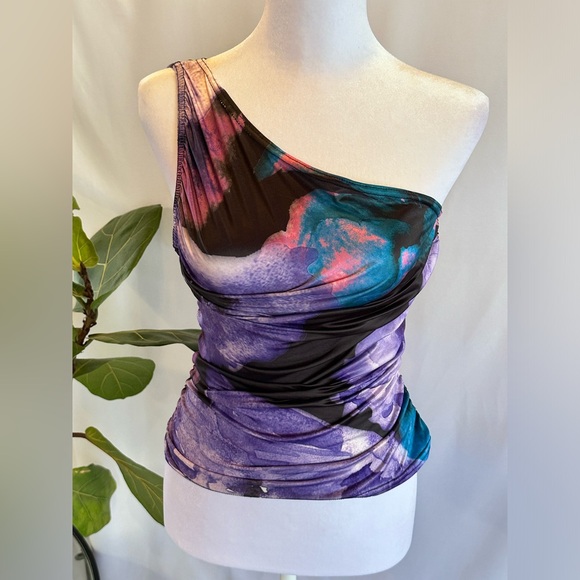 BooHoo Multicolor, Blue, Purple, Pink, One Shoulder Slinky Top Size 8. NWT. - Picture 2 of 6